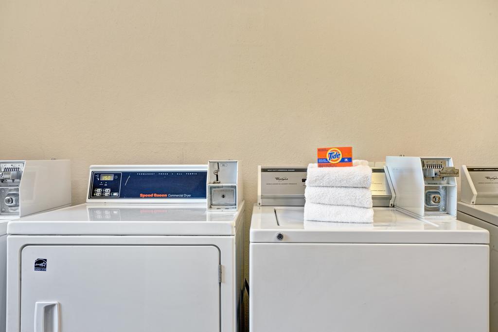 Stay Express Inn And Suites Atlanta Union City Bagian luar foto